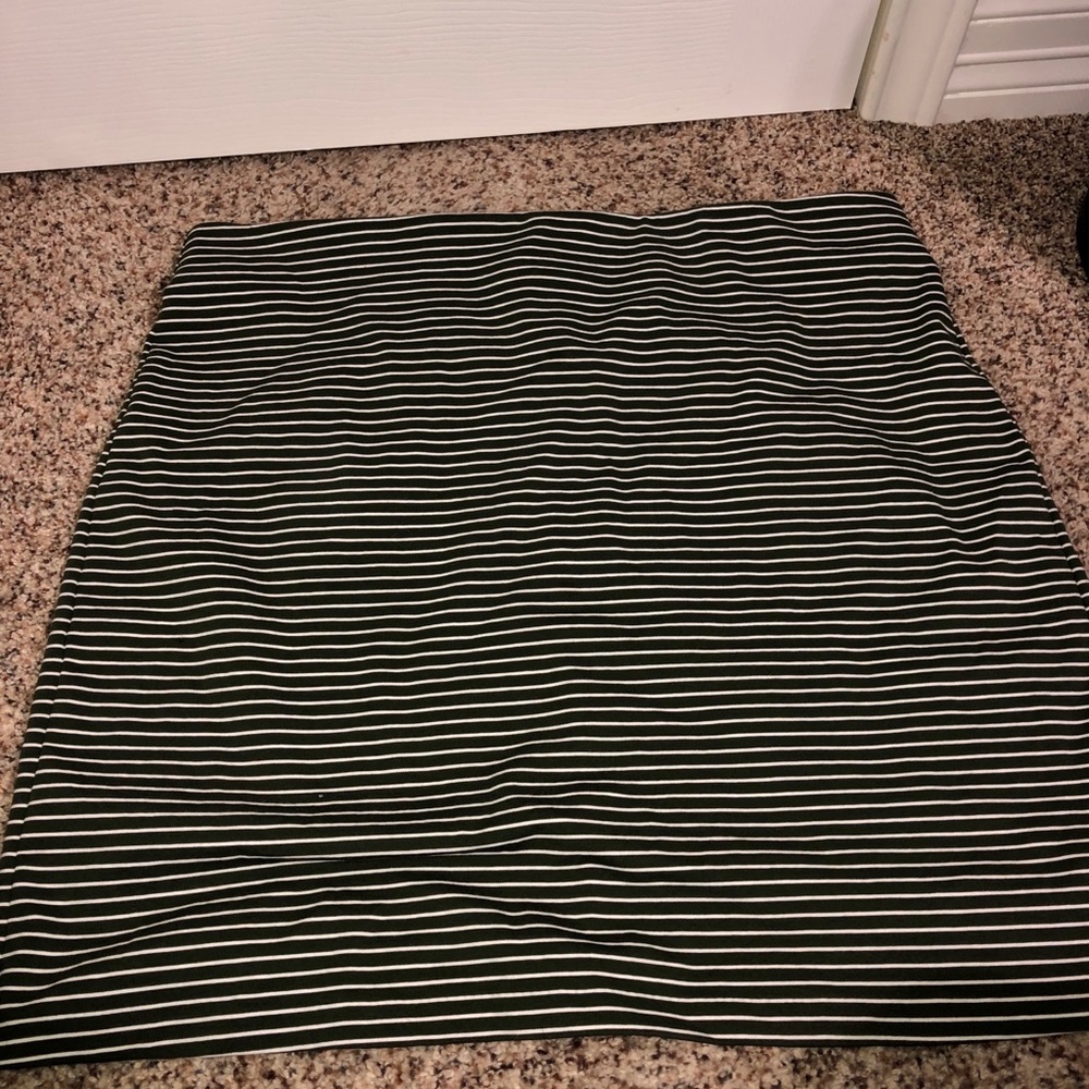 Striped pencil skirt